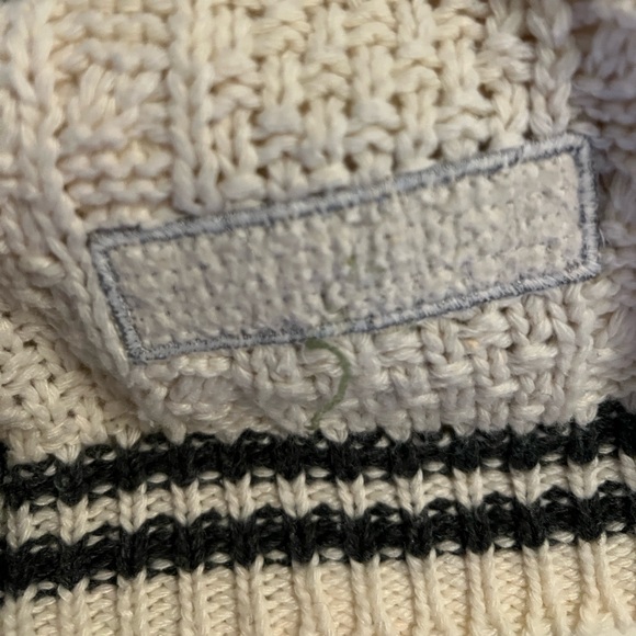 Taylor Swift cardigan swrater - Picture 7 of 7